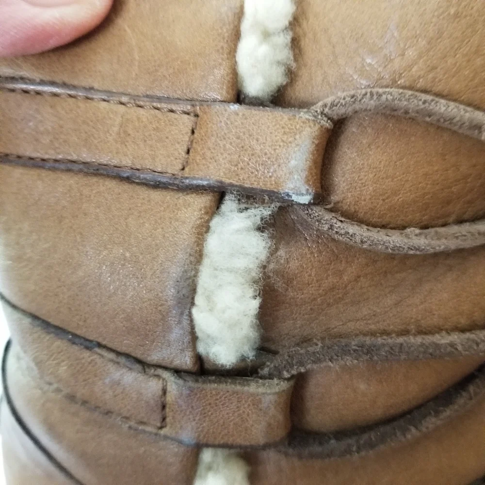 UGG Caspia Leather Sheepskin Fur Lined Lace Up Boots